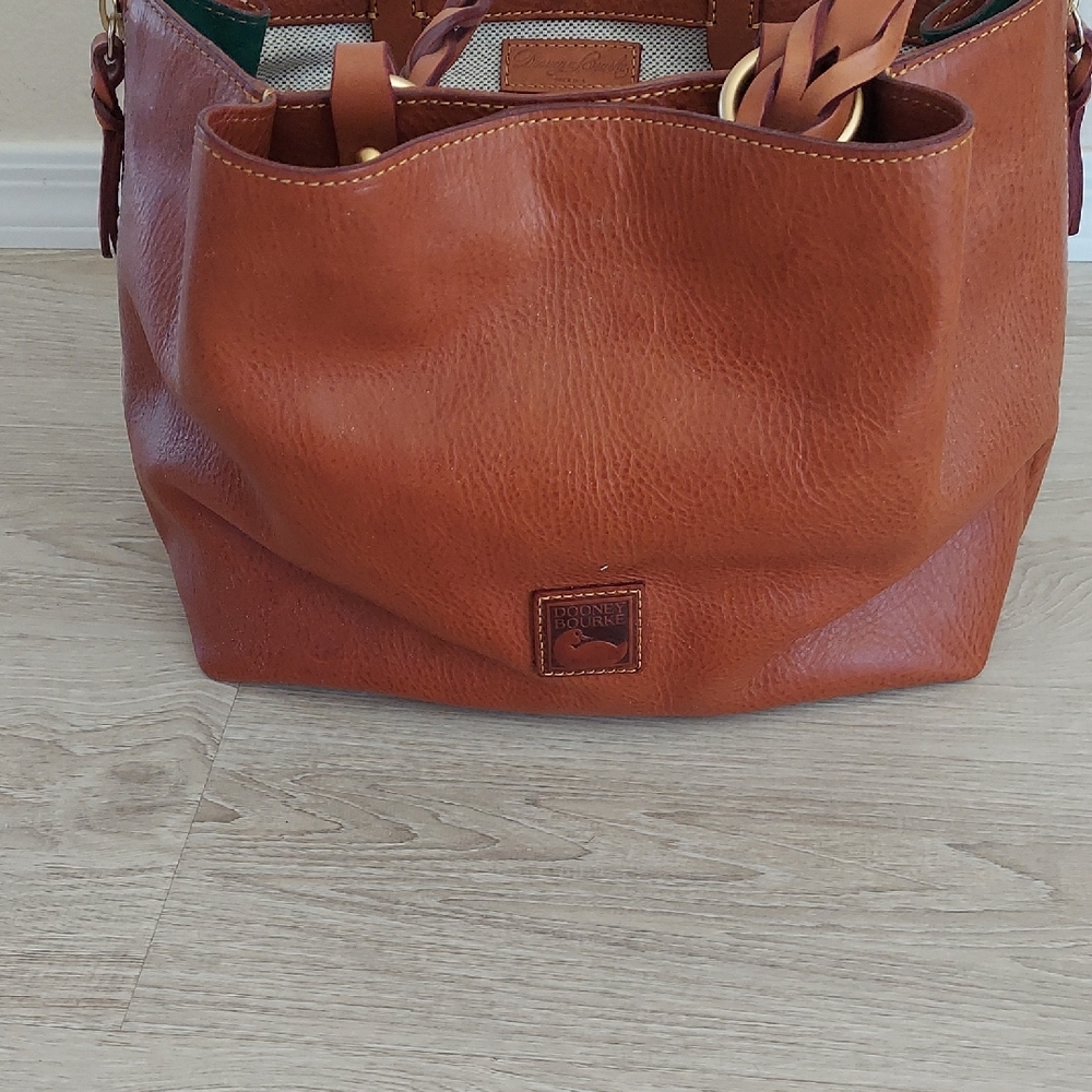 Dooney & Bourke Florentine Leather, Large Barlow Bag - Natural color